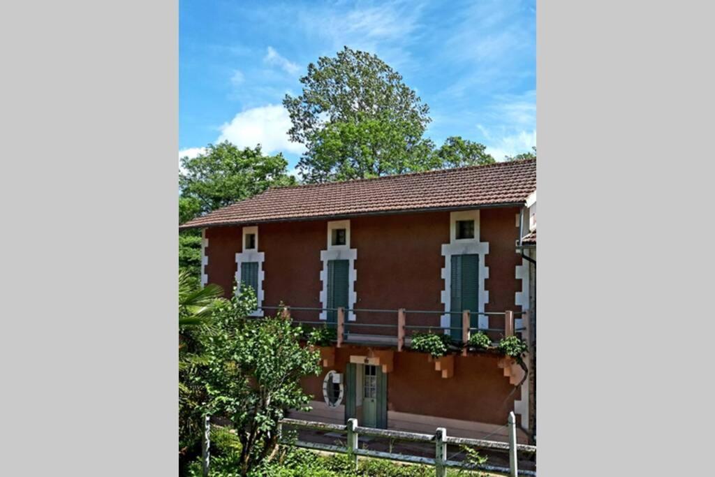 Maison Au Bord De La Riviere Dronne En Perigord Vert Saint-Front-la-Rivière 외부 사진