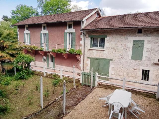 Maison Au Bord De La Riviere Dronne En Perigord Vert Saint-Front-la-Rivière 외부 사진